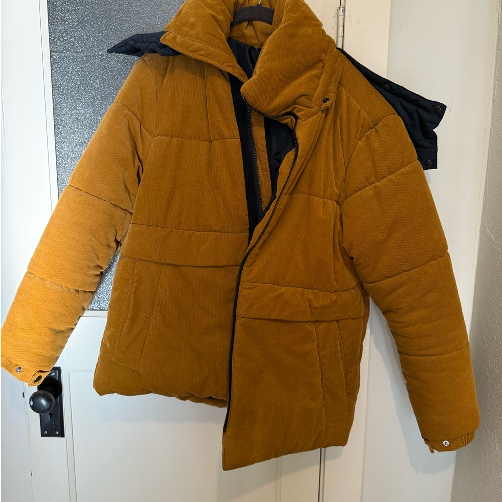 Banana Republic Men's Ochre Puffer Jacket